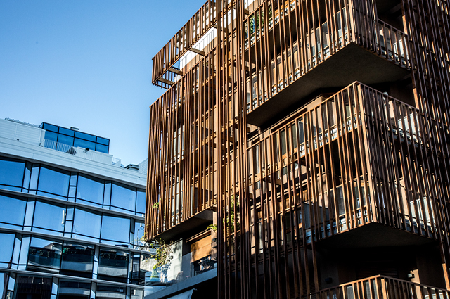 palazzo via pola, milano, decoral, effetto legno su alluminio, effetto legno decoral, sublimazione effetto legno, decoral group