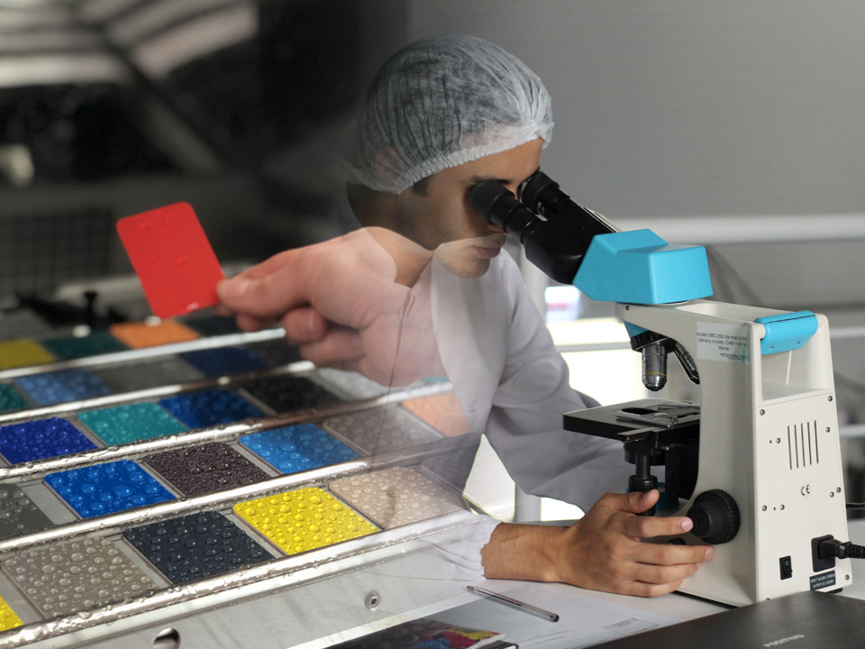 test laboratorio trattamento antibatterico, certificazioni trattamento antibatterico